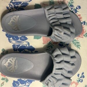 Crown Vintage Light Blue Gray Ruffled Slides Size 9